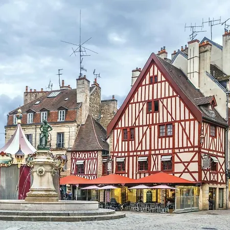 L'Idyllique I Centre Historique Dijon I Rent Immo